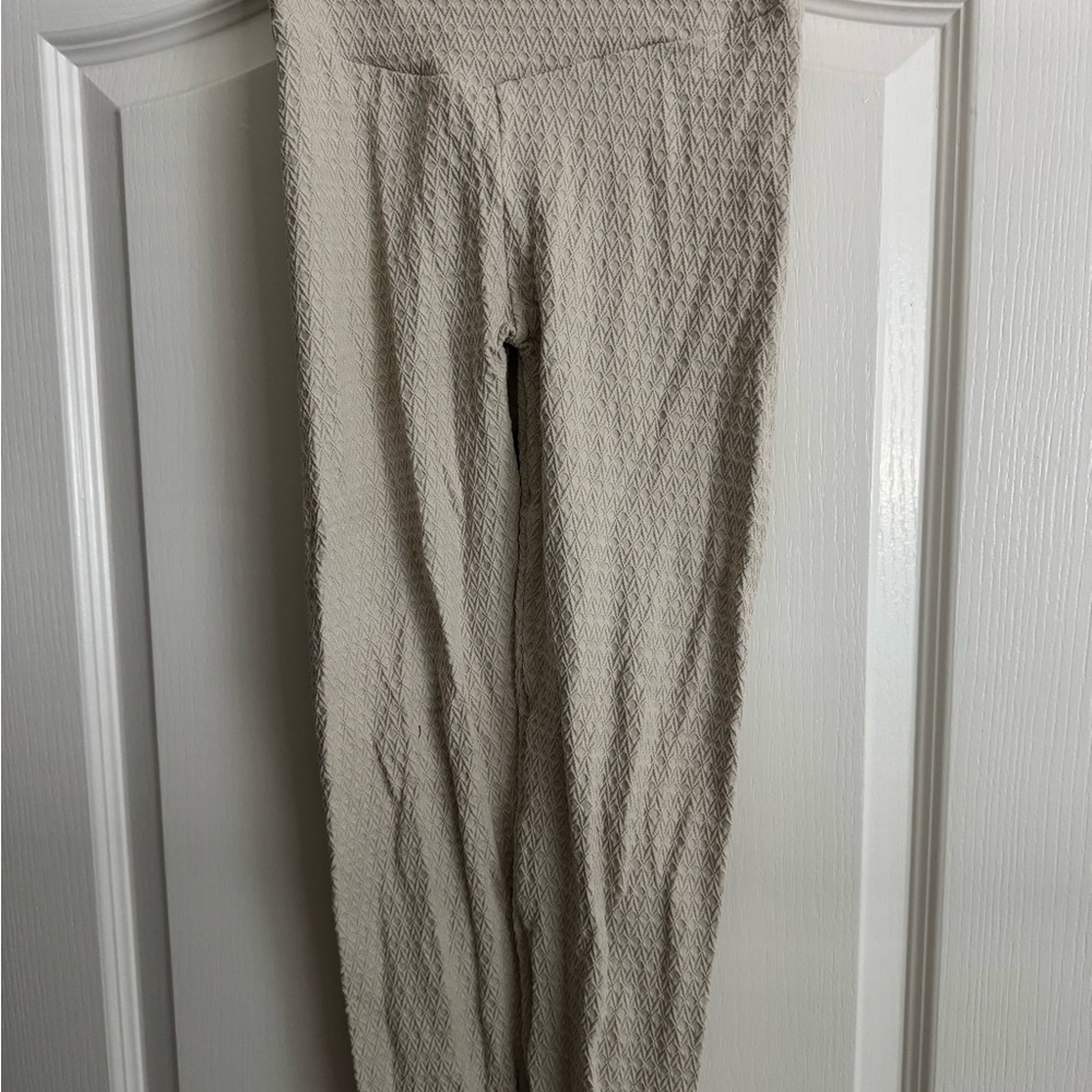 Women's Cream Leggings